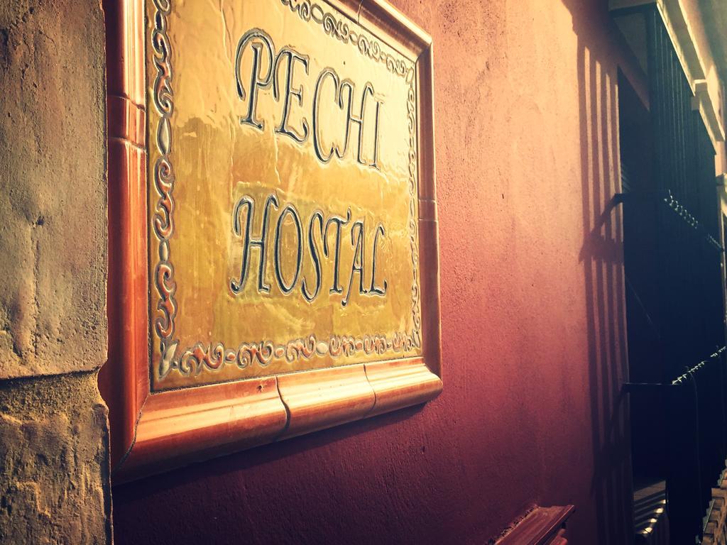 Hostal Pechi Huévar Buitenkant foto