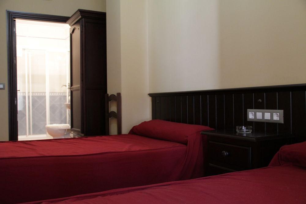 Hostal Pechi Huévar Buitenkant foto